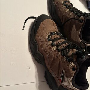 Nike ACG Brown Suede Hiking Boots with Black Outsole